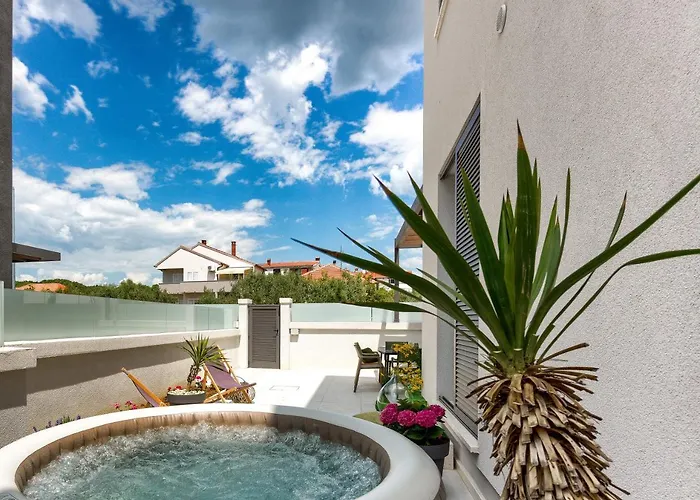 Lunula Апартаменты *