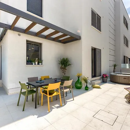 Apartment Lunula *